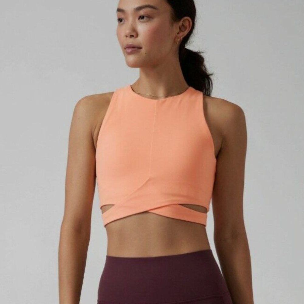 Athleta Conscious Cut Out Crop Size L